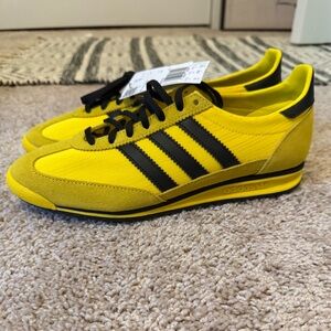 NWT women’s Adidas SL72 OG Sneakers, size 9, no box